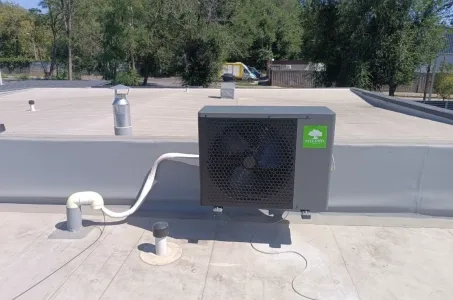 Встановлення теплових насосів Mycond Split у котеджі серії BeeHeat